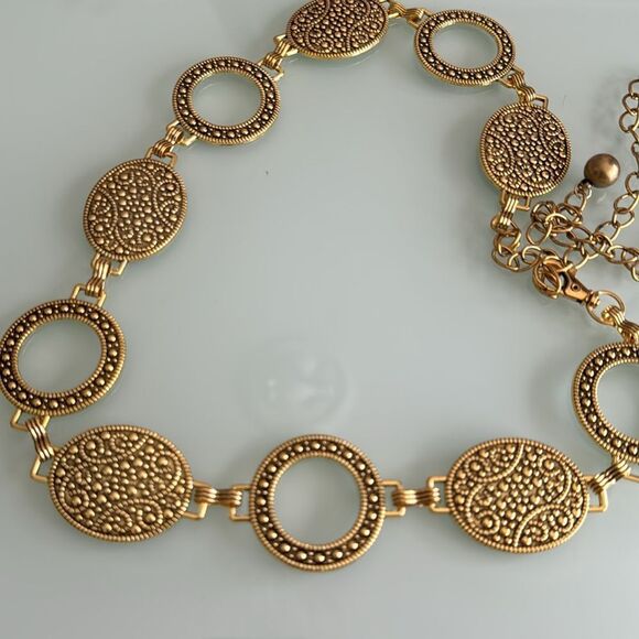 Gold Ornate Belt A1368 - Picture 3 of 4